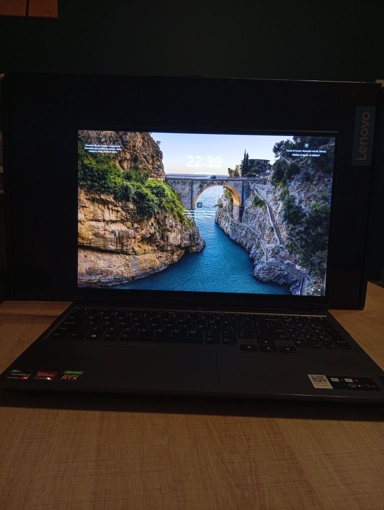 Lenovo Legion 5 Pro - RTX 3060 / Ryzen 5 / 16GB / 512GB SSD /