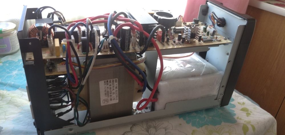 ИБП PowerCom 1500
