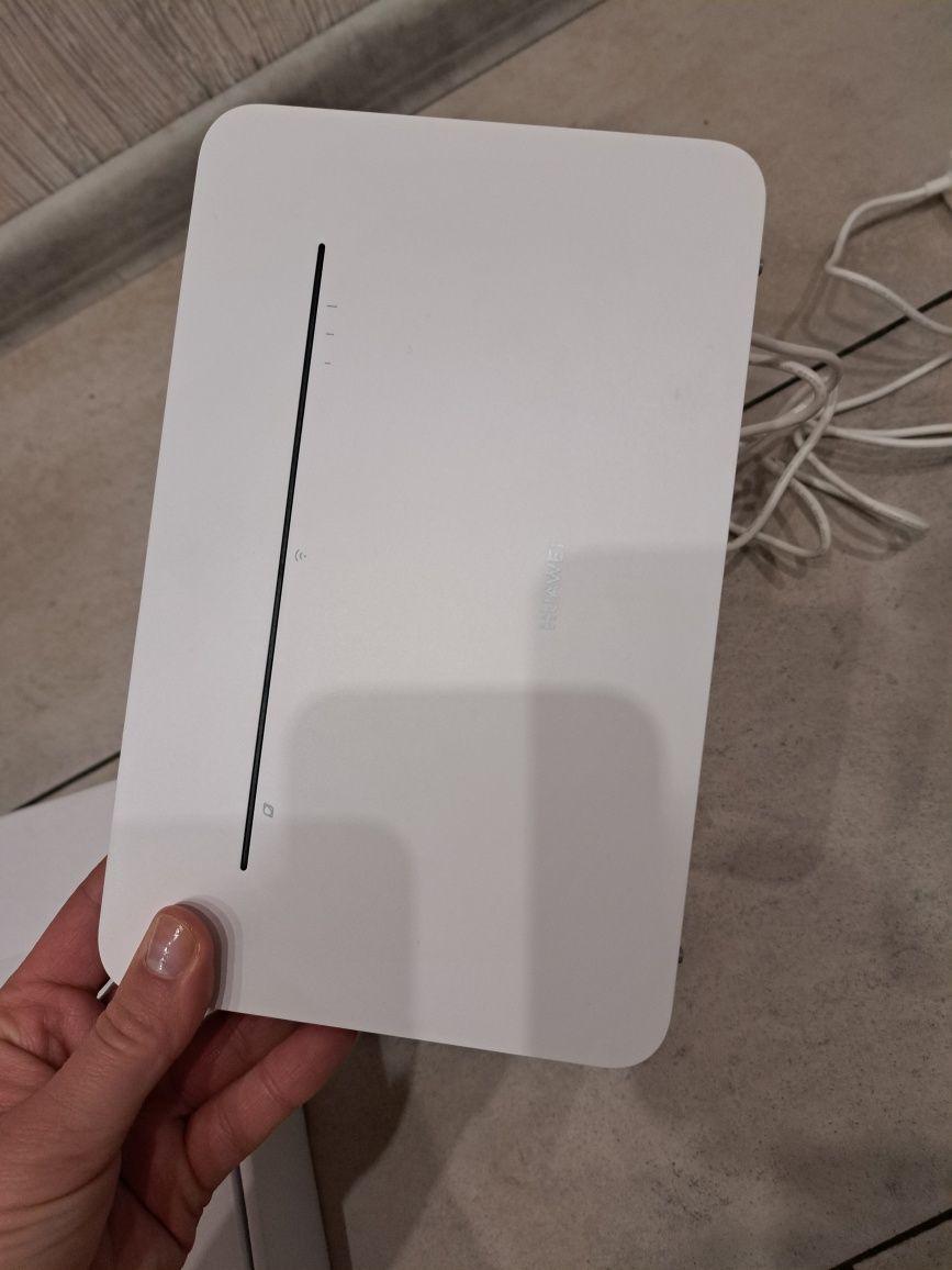 Sprzedam nowy router huawei do internetu