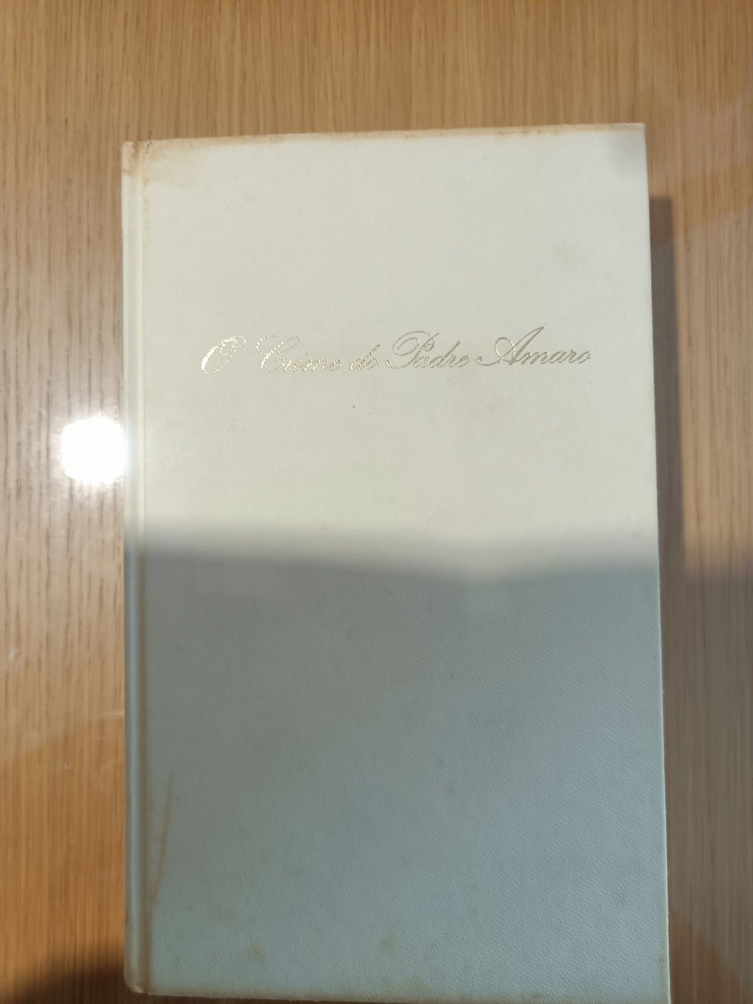 Vendo livro O Crime do padre Amaro
