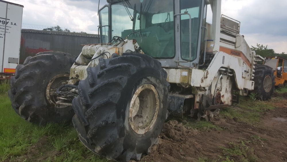 stabilizator gruntu hamm raco 550 koła michelin 750/65R26 felga opona