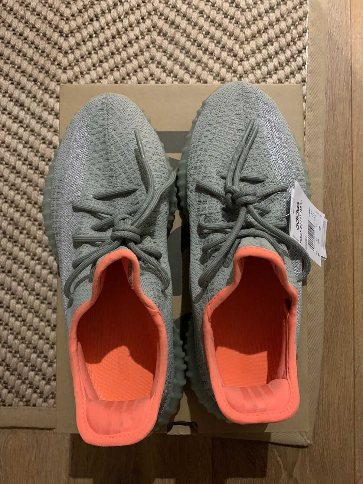 adidas Yeezy Boost 350 V2
Desert Sage