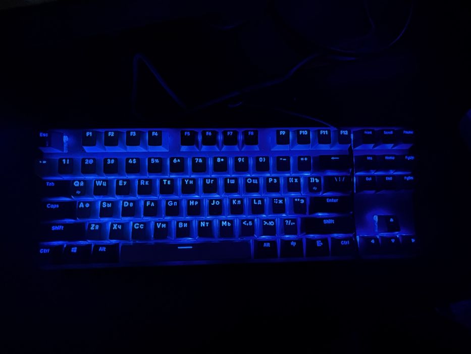 ПК 7 5700X3D / RTX 4060 Ti + Монитор 180Hz + Клавиатура + Мышь