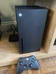 Xbox series X z akumulatorem do kontrolera