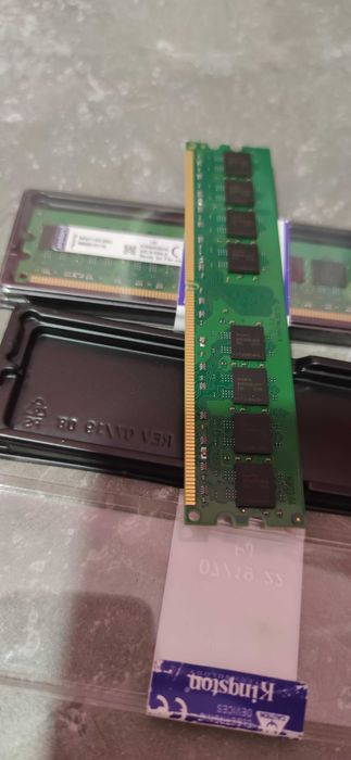 Оперативна память ddr2 2x4gb Kingston