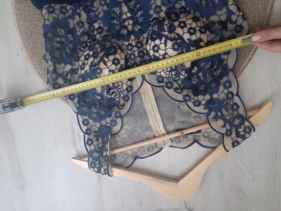 Elegancka sukienka tiulowa z koronką, granatowa, rozmiar uniwersalny