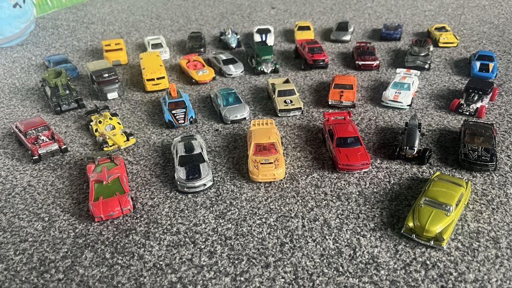 Zestaw aut autka hot wheels