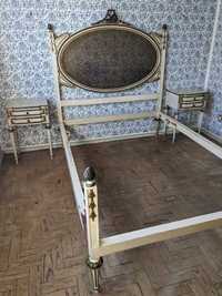 Cama e Mesas de Cabeceira clássicas anos 60 - estilo Luís XVI