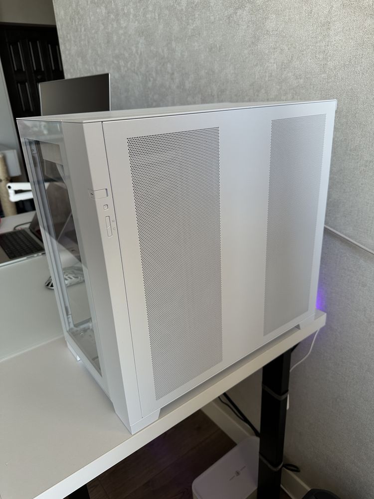 Корпус для пк Lian Li 011D Dynamic Evo