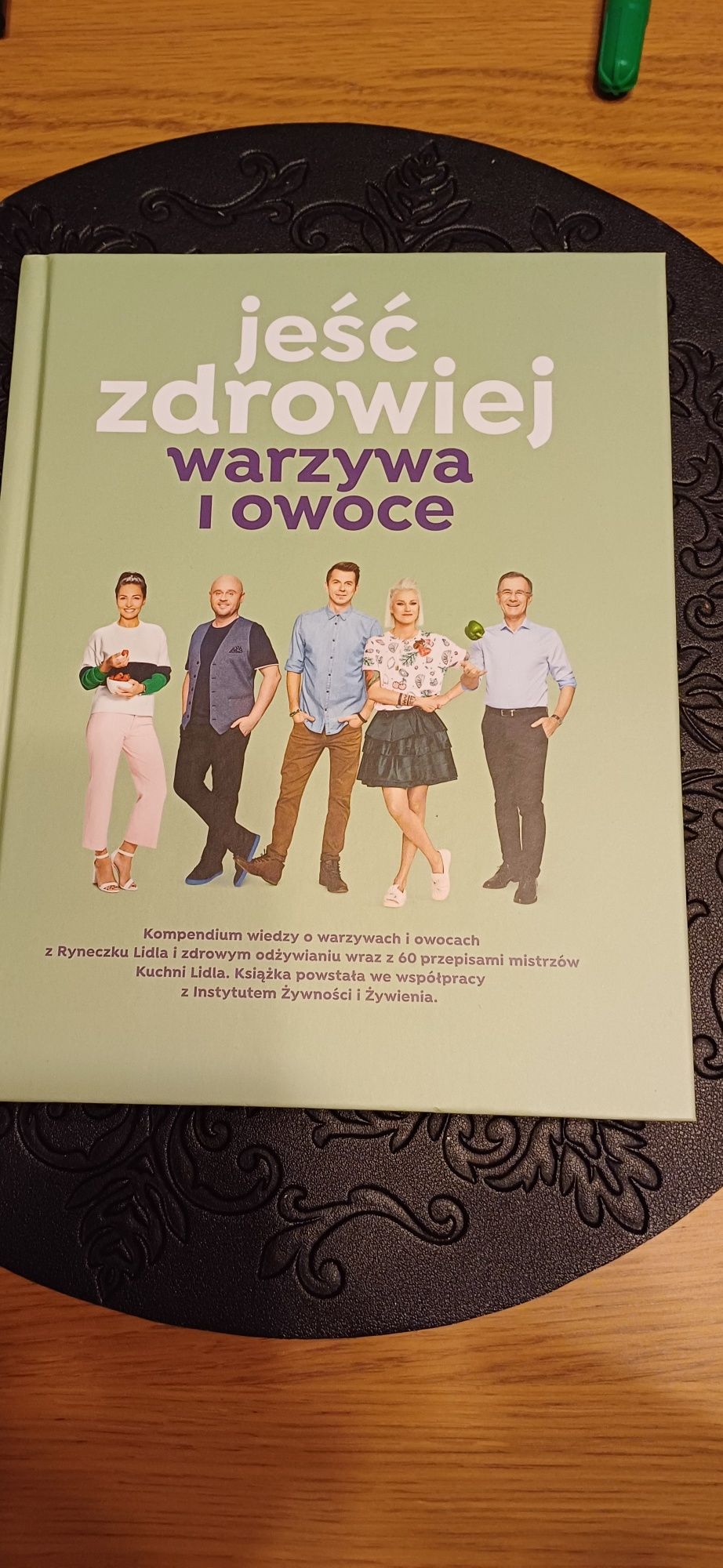 Książka jeść zdrowiej warzywa i owoce lidl