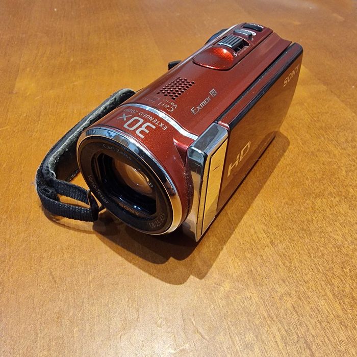 Cyfrowa kamera wideo Sony HDR CX200E