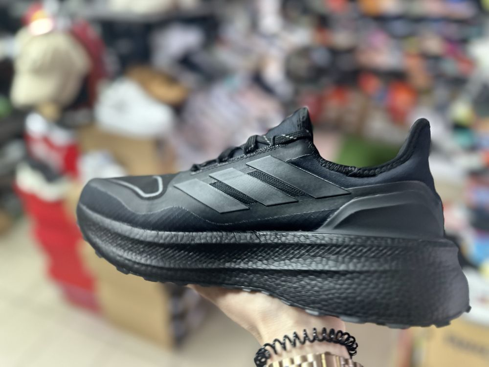 Кросівки Adidas Ultra boost light 2.0 Gore - Tex ( РОЗМІР 43,46 )