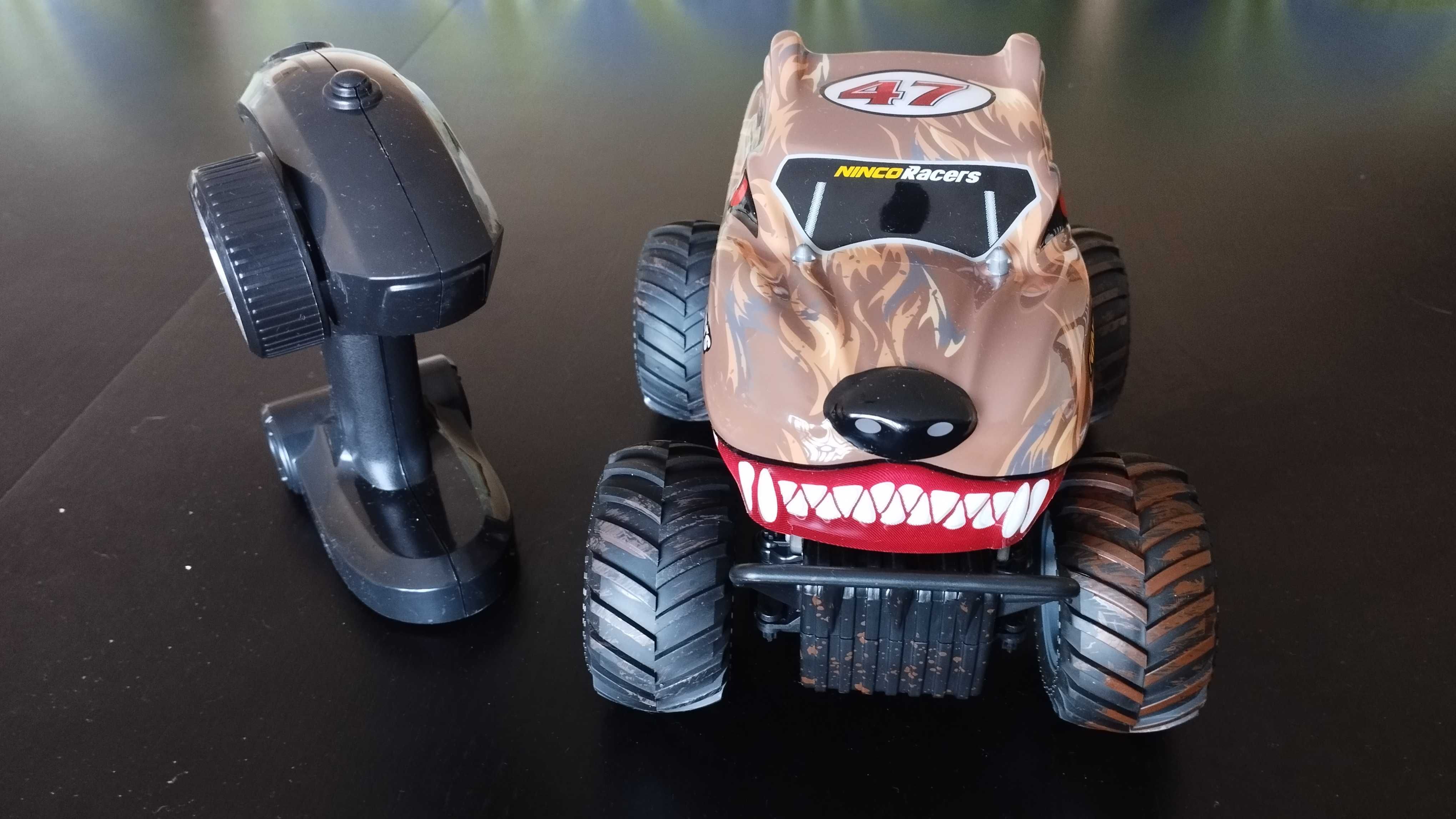 Carro Telecomandado RC - Monster Truck Marder