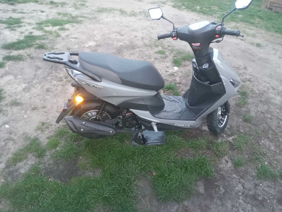 Продам скутер Forte