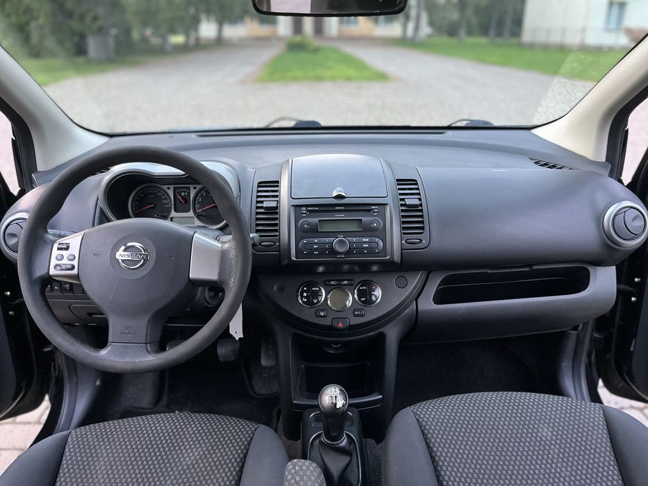 Nissan note 1.6 бензин