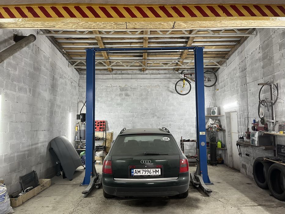 Продам Гаража з підйомником