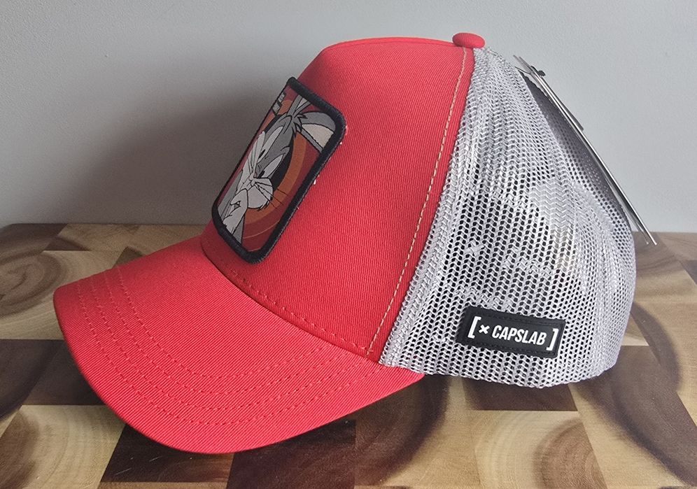 Oryginalna czapka trucker Capslab Bugs Bunny Królik Bugs