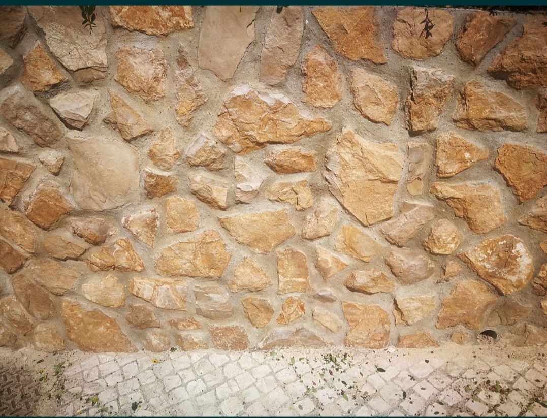 Lavagem de muros, terraços, passeios, pedras em piscina