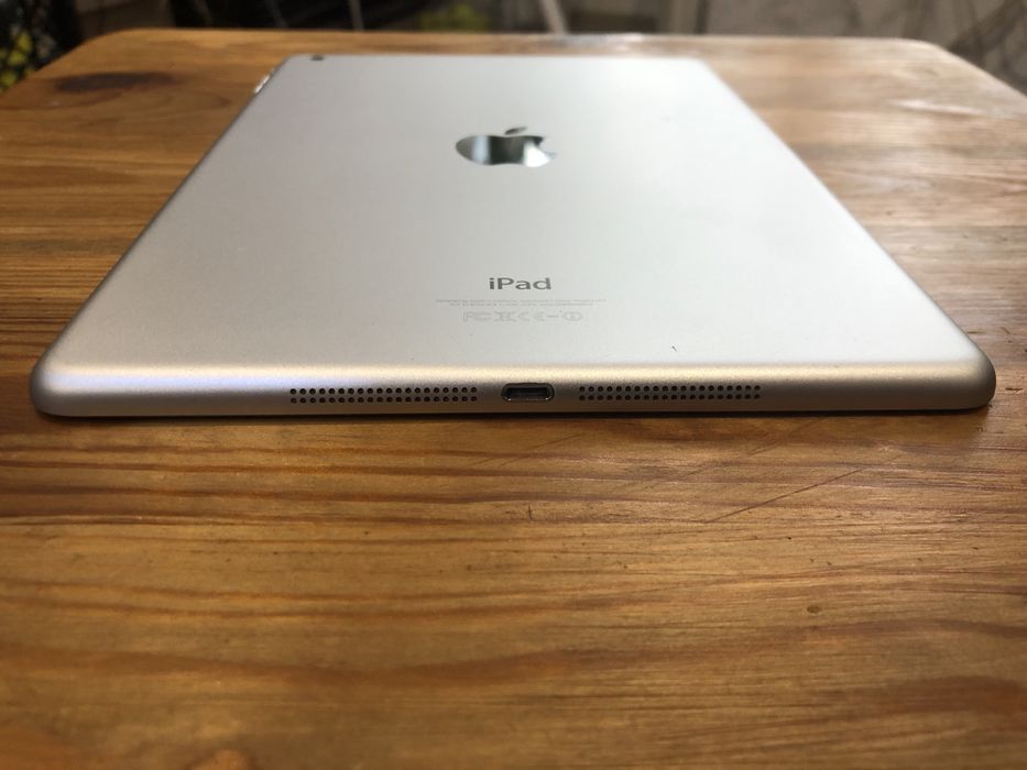 Apple Ipad Air 16Gb в идеальном состоянии