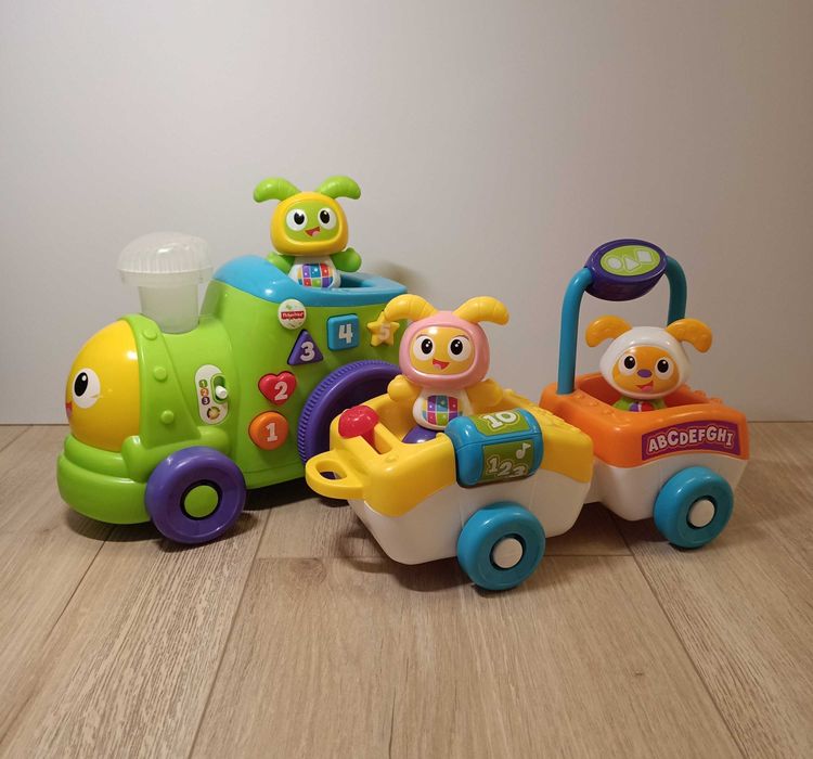 Interaktywny pociąg BeBo marki Fisher Price
