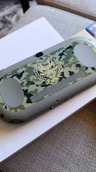 PsVita 2000 God Eater