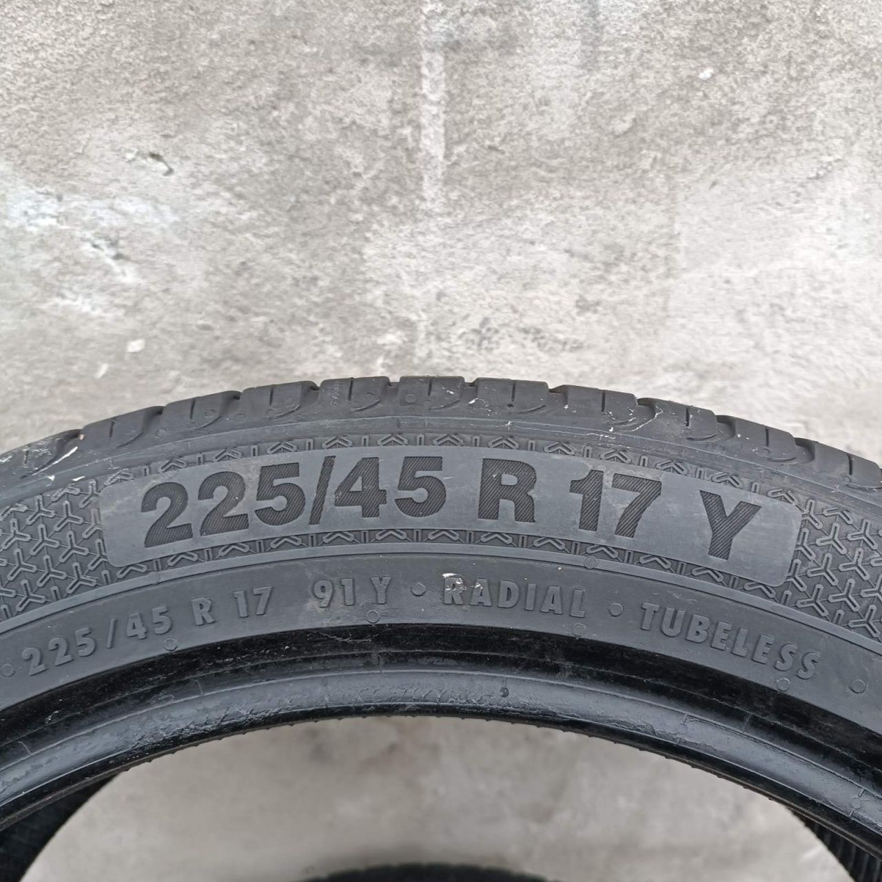 Літні шини Barum Bravuris 225/45 R17. Безкоштовна доставка!