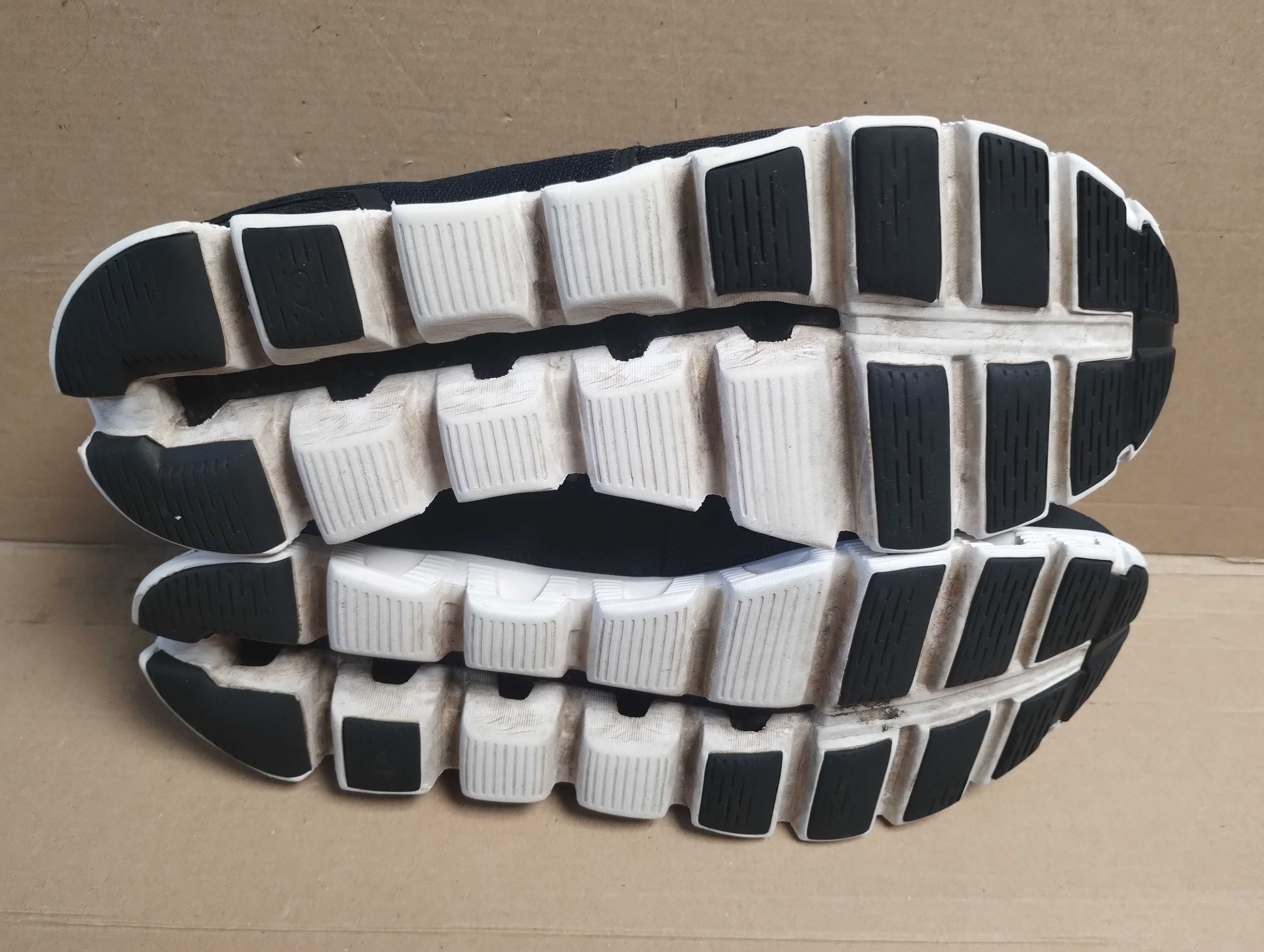 Buty do biegania biegowe sneakersy 45  ON Running Cloud 5