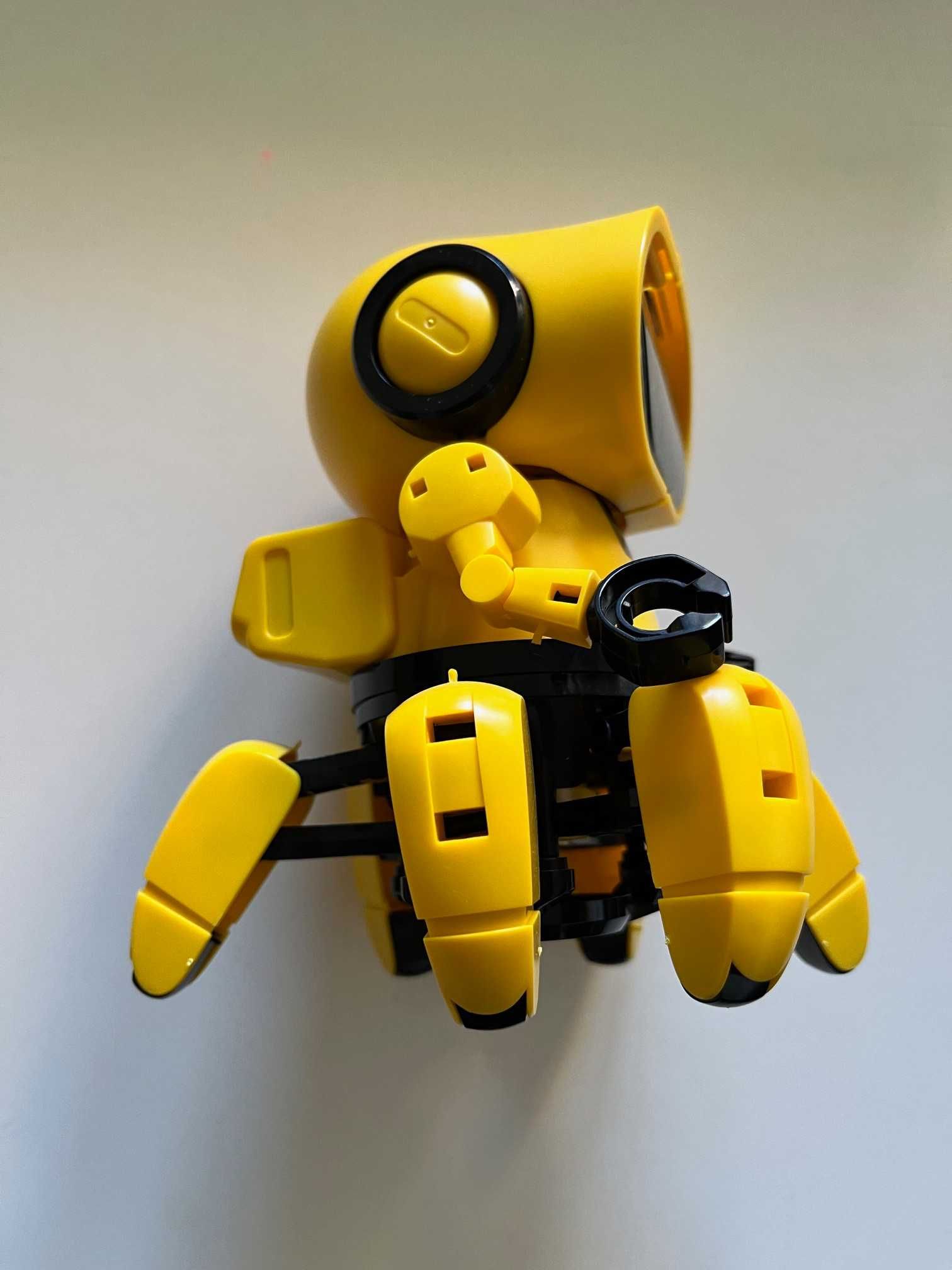 Interaktywny robot Tobbie