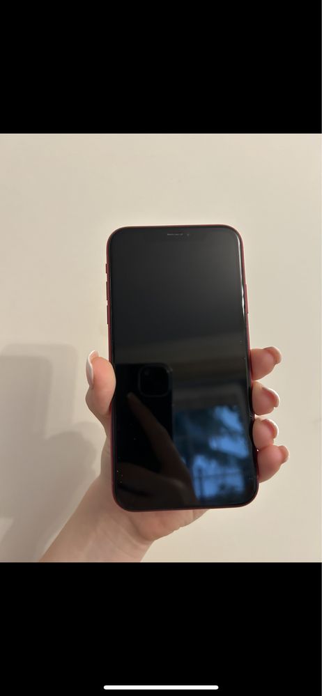 Iphone xr ,kolor czerwony pojemnosc 64gb