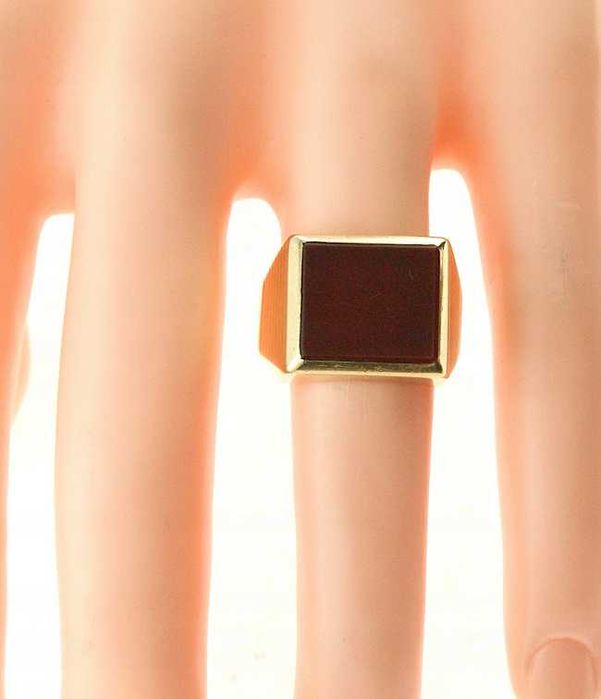 Klasyczny złoty sygnet AGAT KARNEOL ZŁOTO pr.585 r.24