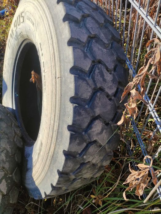 8 opon R13 22,5 cala