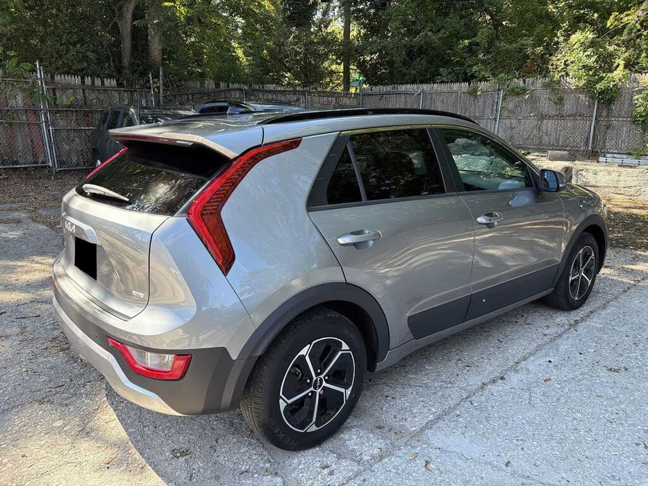2023 Kia Niro EX