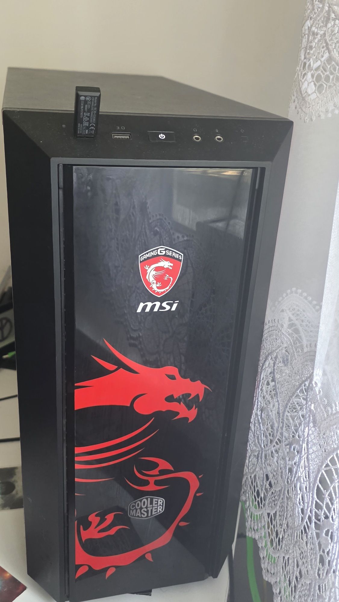 Komputer gamingowy MSI Dragon + Windows 10