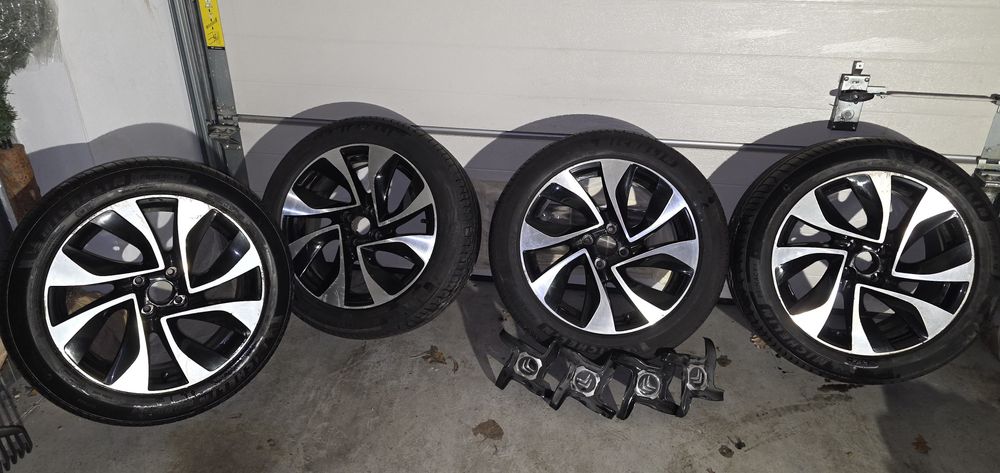 Felgi Citroen DS4 DS5 C4 8J x 18 cali ET27 LK + Michelin Primacy 4