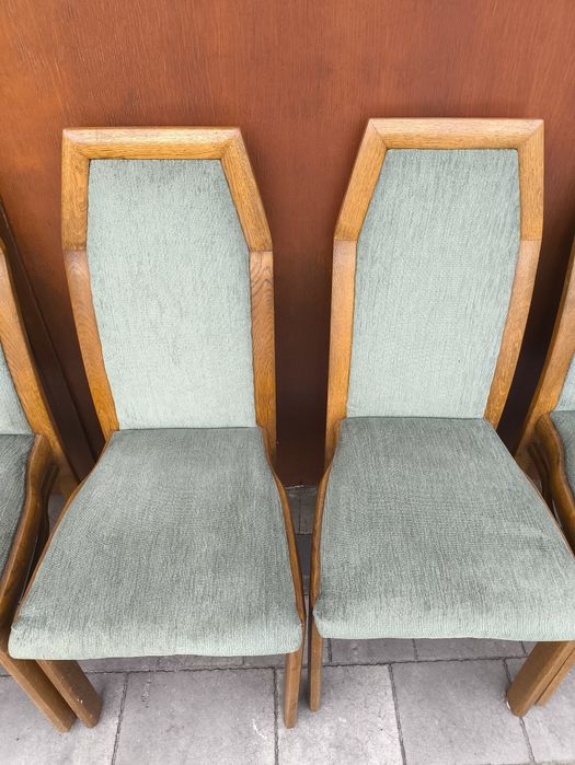 Sprzedam krzesła dębowe 6 sztuk