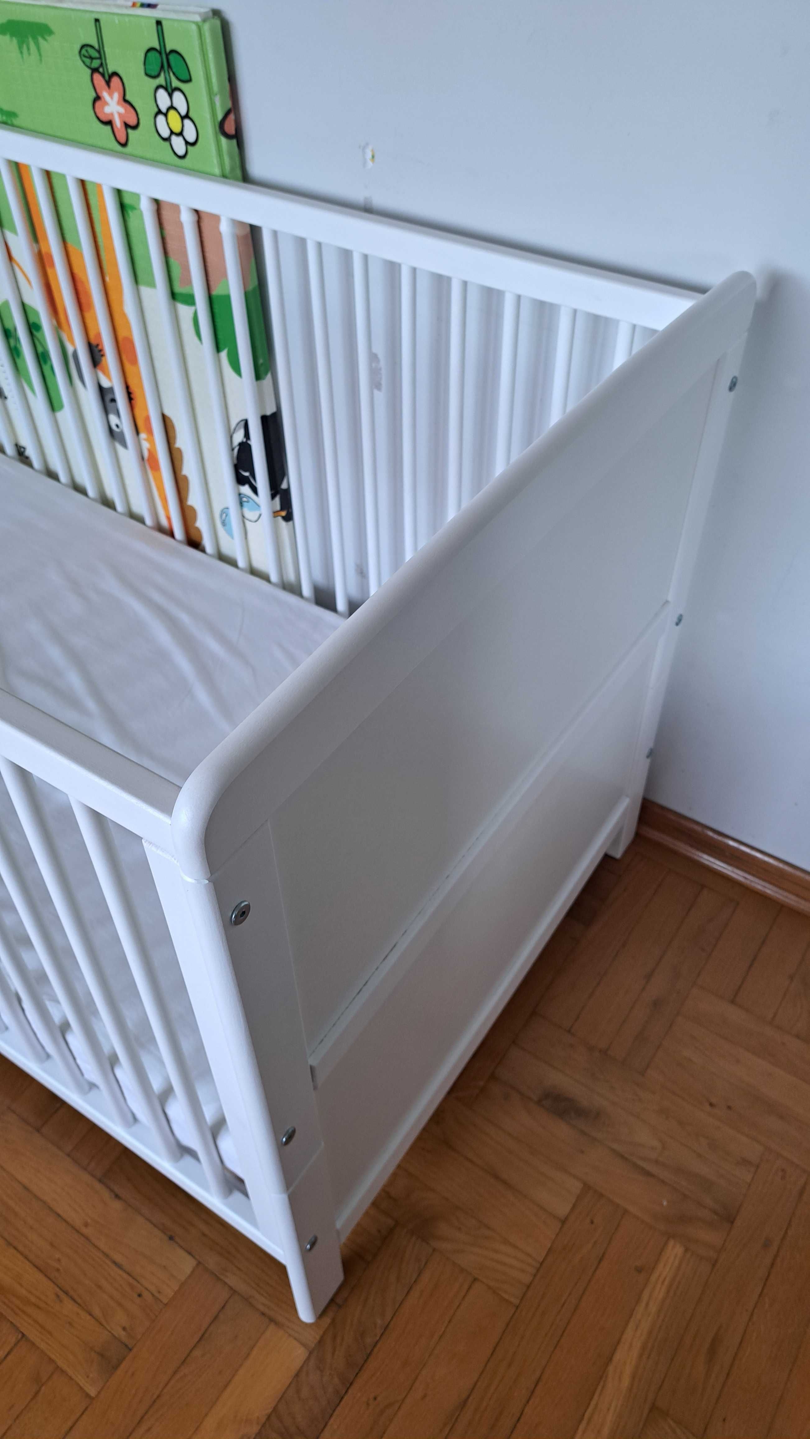 Łóżeczko niemowlęce 140x70, łóżeczko dziecięce białe, marka Geuther