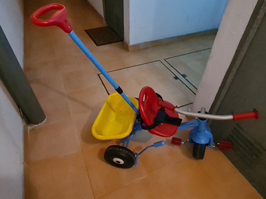 Triciclo Chicco Criança