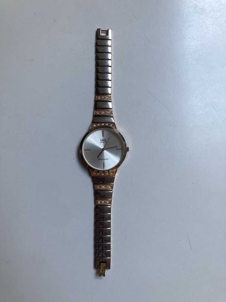 Zegarek damski Q&Q F553-010