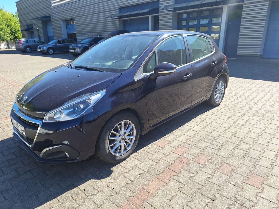 Peugeot 208 Ogłoszenie o przetargu na sprzedaż składnika majątku