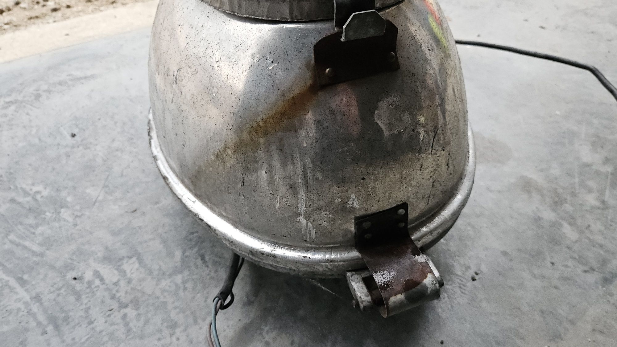 Lampa przemysłowa PRL 250W 1985