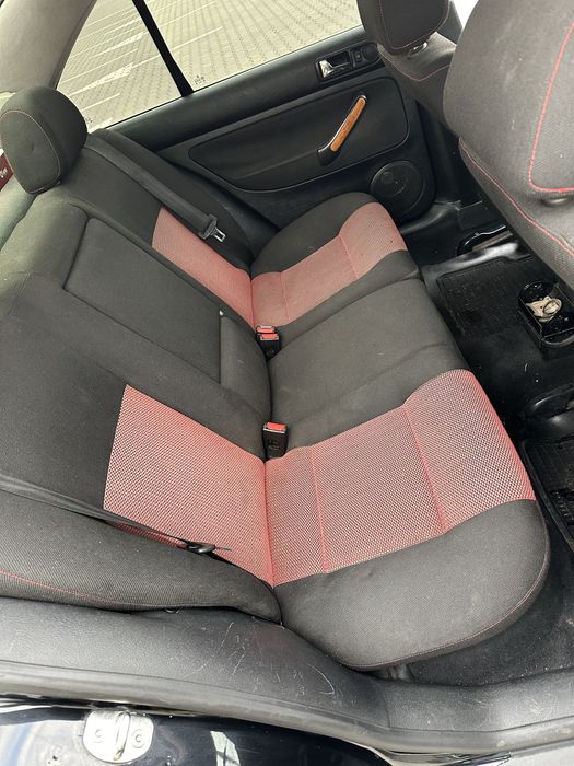 Фольсваген Бора / 1.6 Бензин