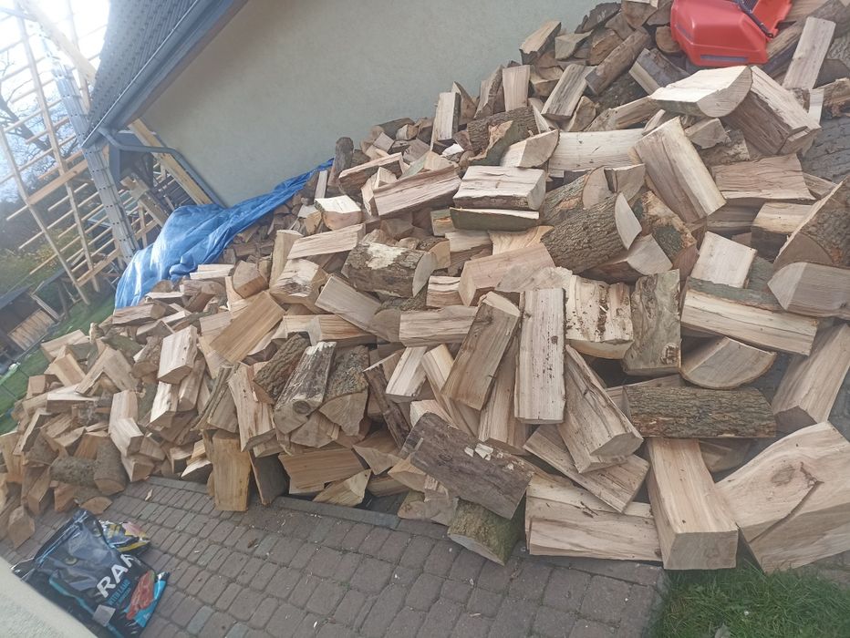 Drewno opałowe kominkowe  Buk Jesion Sezonowane ***SUCHE*** UKŁADANE !
