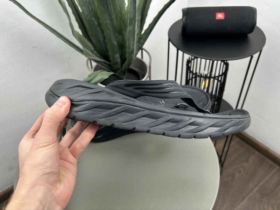 Оригінал! Тапочки шльопки Hoka Ora Recovery 46 розмір М06338