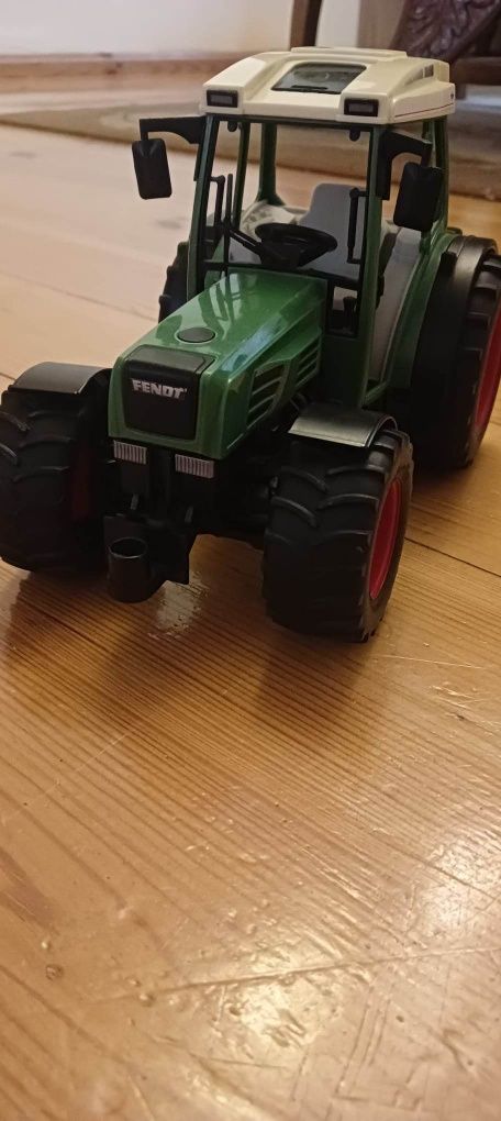 Bruder traktor z przyczepą