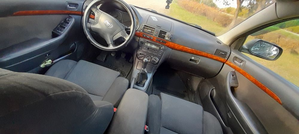 Toyota Avensis T25 2003r 2.0 D4D 116km do poprawek lub na części.
