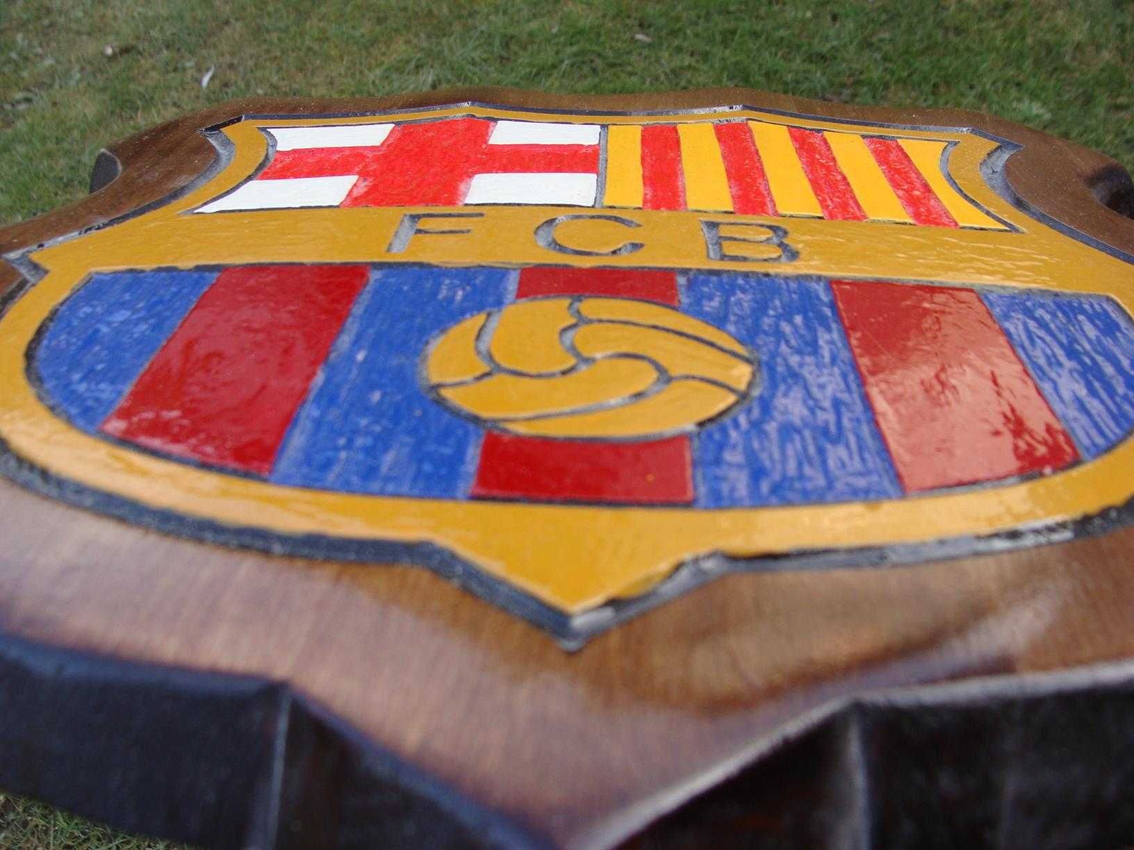 FCB FC Barcelona Ręcznie rzeźbione logo w drewnie. UNIKAT