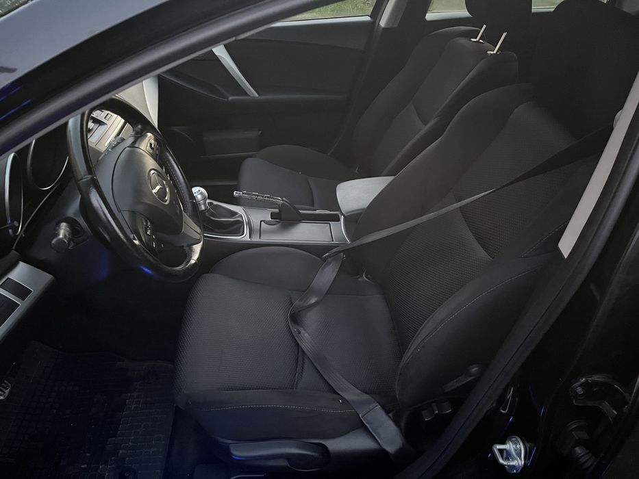 Mazda 3 1.6 diz . 2013