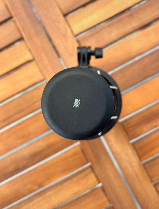 Microfone Hyperx Quadcast S, como NOVO, pouco uso