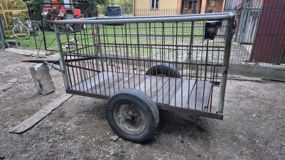 Wózek/przyczepka rolnicza z instalacją