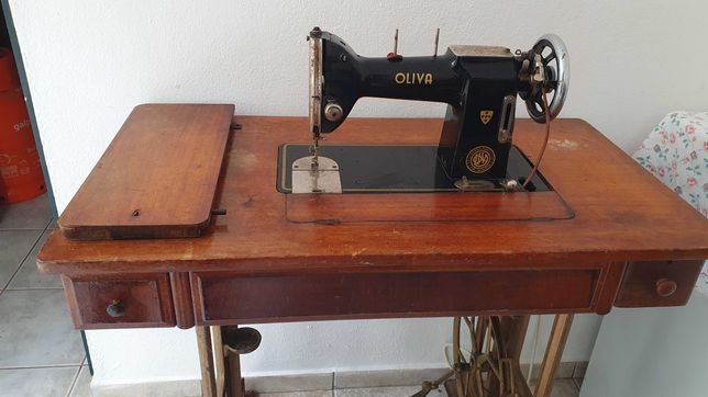 Máquina de costura - BAIXA DE PREÇO